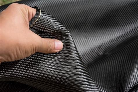  Kevlar Composites: Des Fibres Inimaginables pour des Applications Extraordinaires !